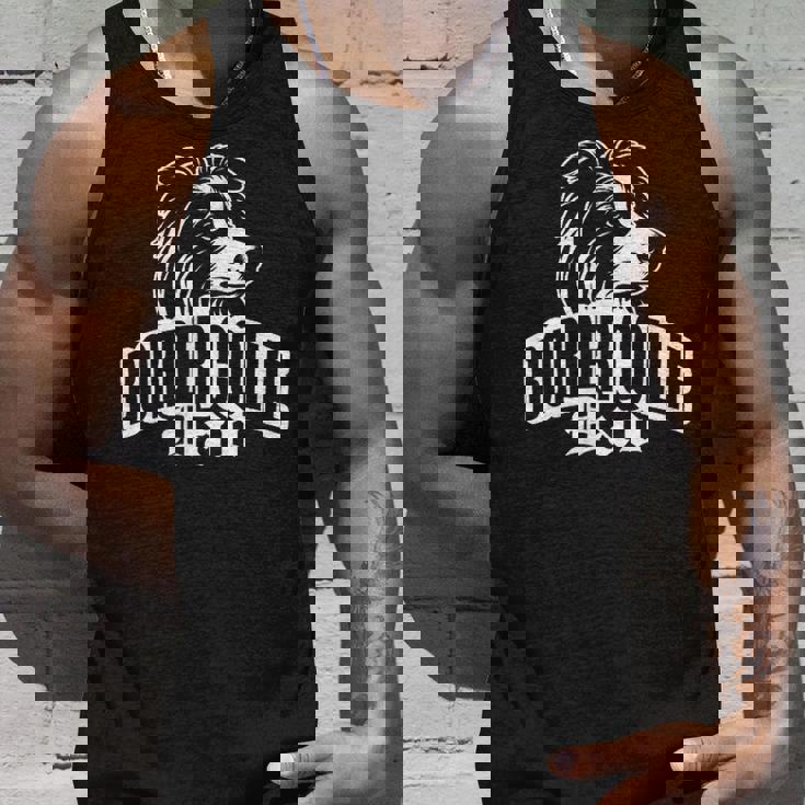 ボーダーコリーのお父さんとかわいい犬の頭を胸に タンクトップ 彼への贈り物