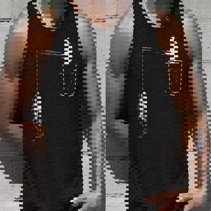 ポケットに入ったマグロ 魚釣り 面白い漁師 タンクトップ 彼への贈り物