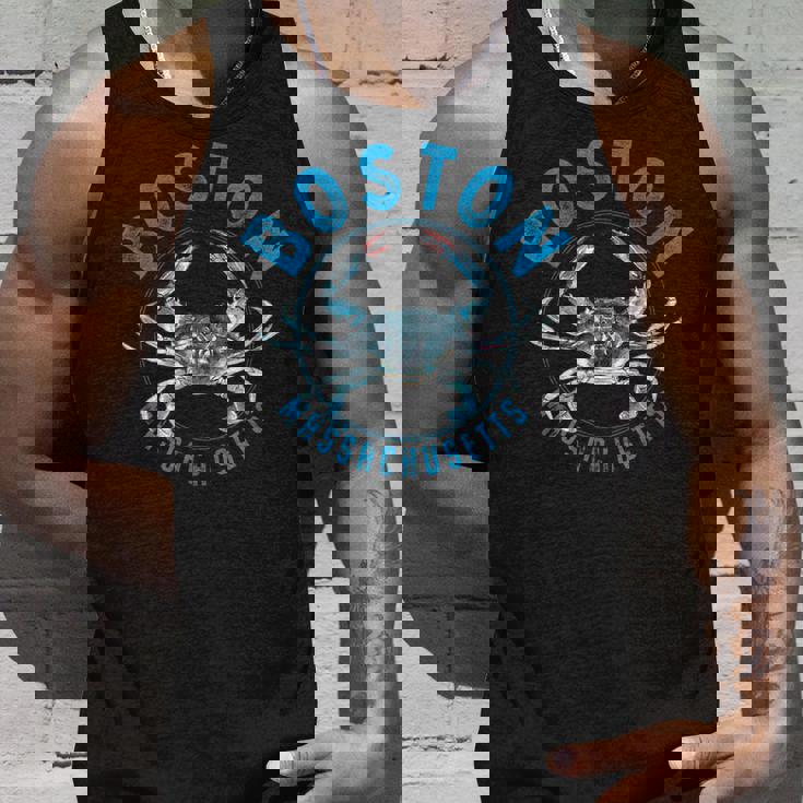 マサチューセッツ州ボストン ブルーカニのデザイン タンクトップ 彼への贈り物