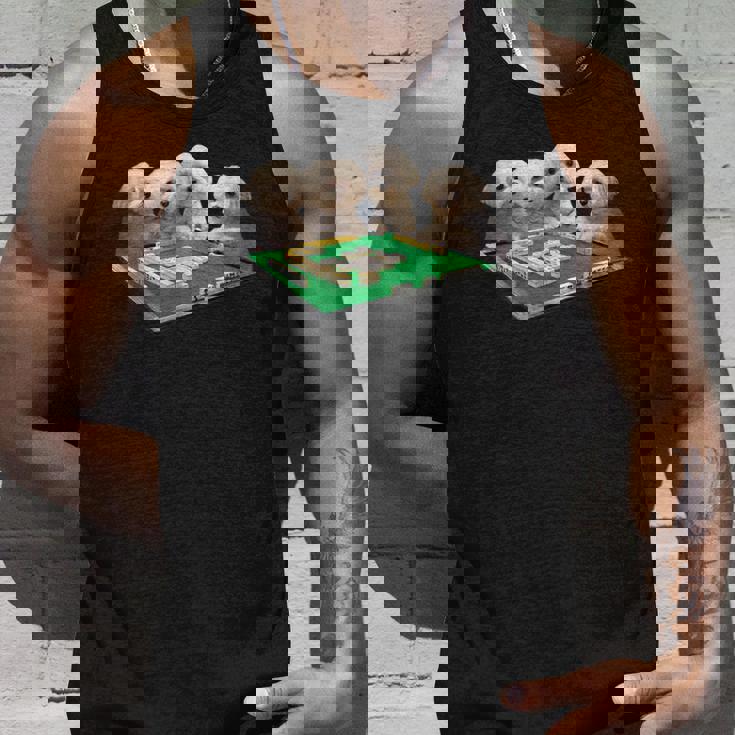 マルチーズ 犬 麻雀 面白いtシャツ 文字入り メンズ おもしろ 面白い 服 おもしろグッズ ネタ 雀士 タンクトップ 彼への贈り物