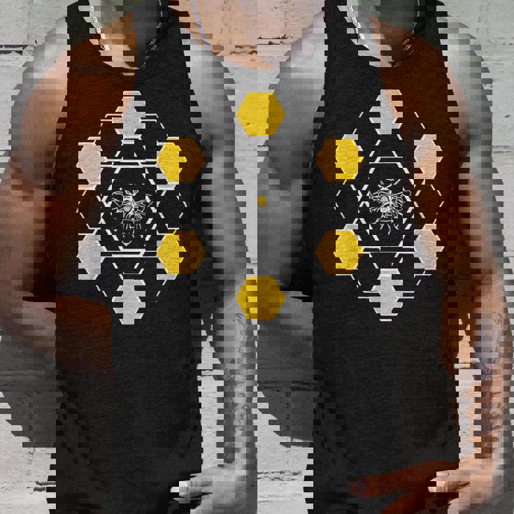 ミツバチユーモア六角形ナチュラルスタイル タンクトップ 彼への贈り物