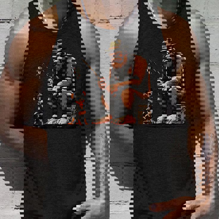 ミニチュア ピンシャー ビッグフット サスカッチ 犬 面白い 釣り タンクトップ 彼への贈り物