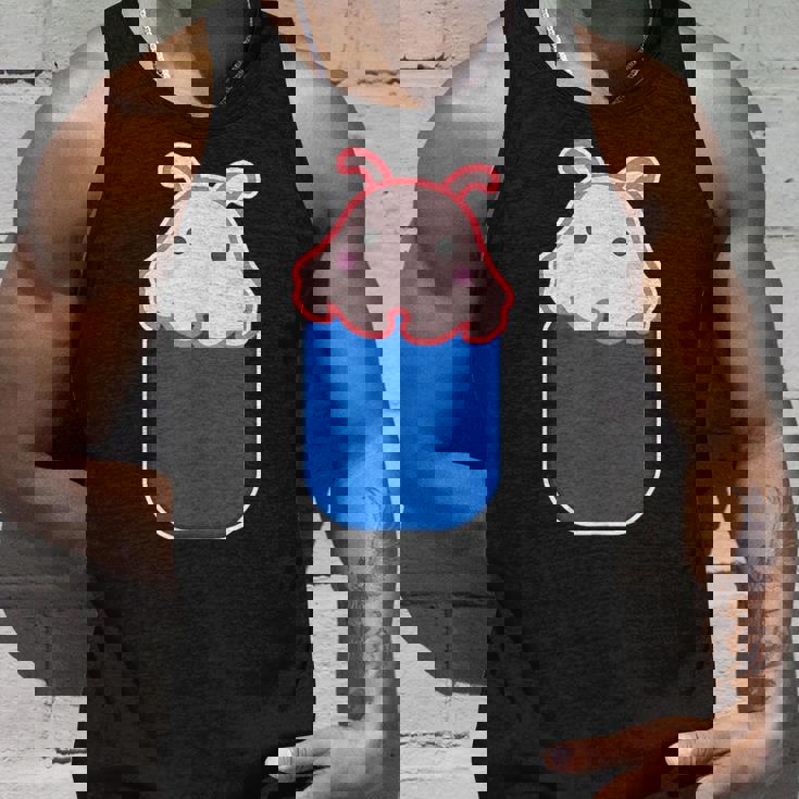 メンダコ（いん ざ ポケット）ワンポイント 胸【どうぶつフレンズ】ゆるくて かわいい 動物 グッズ イラスト 面白い タンクトップ 彼への贈り物