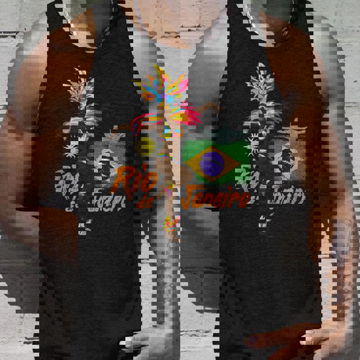 リオデジャネイロブラジルヴィンテージサンバカーニバルダンサーと旗 タンクトップ 彼への贈り物