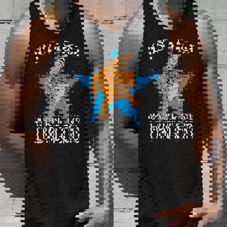 レオパード・ゲッコーが大好きな男の子です。トカゲ 爬虫類 ヒョウモントカゲモドキ タンクトップ 彼への贈り物