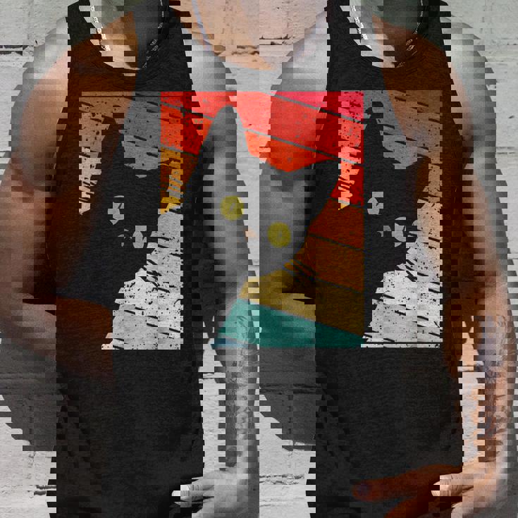 レトロな黒猫、ヴィンテージスタイルの黒猫。 タンクトップ 彼への贈り物