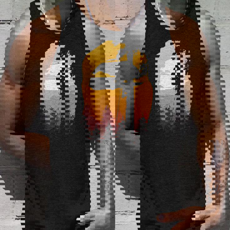 レトロサンセットツリークライマーアーボリスト。 タンクトップ 彼への贈り物