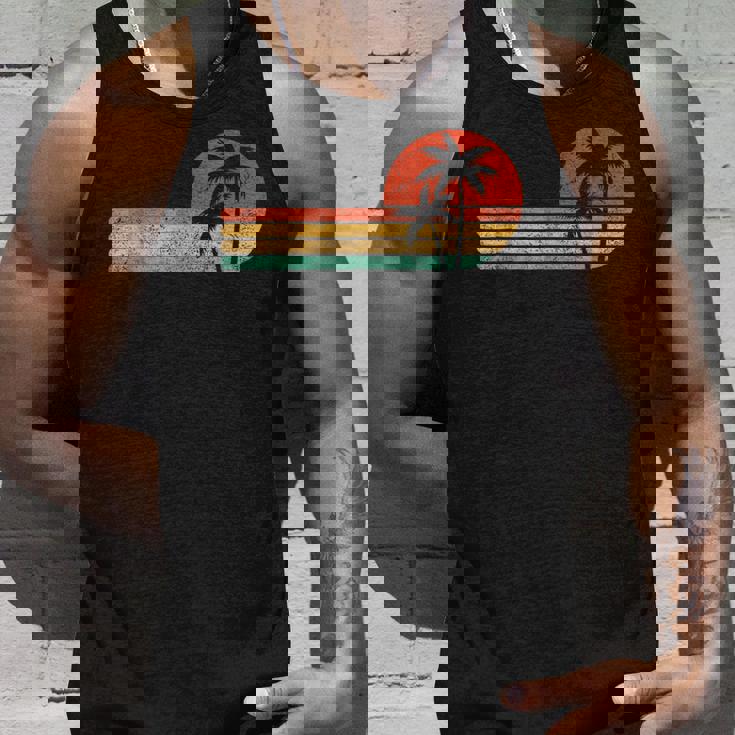 レトロスタイル トロピカル ビンテージ 夕日 ビーチ ヤシの木 タンクトップ 彼への贈り物