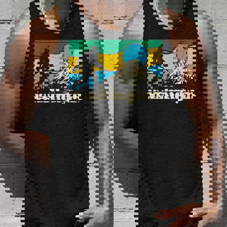 ワシントン州立大学ホームマウンテンズ ビッグフット サスカッチ イエティ ギフト タンクトップ 彼への贈り物