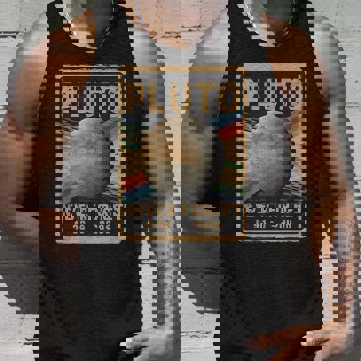 ヴィンテージ 冥王星 Never Forget 2006 天文学 天体物理学 面白い タンクトップ 彼への贈り物