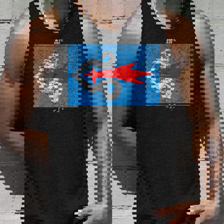 ヴィンテージアイヌ国旗。 タンクトップ 彼への贈り物