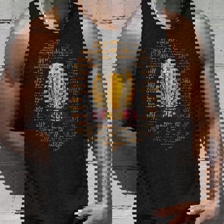 世界言語のビールおかしいビール愛好家の贈り物 タンクトップ 彼への贈り物