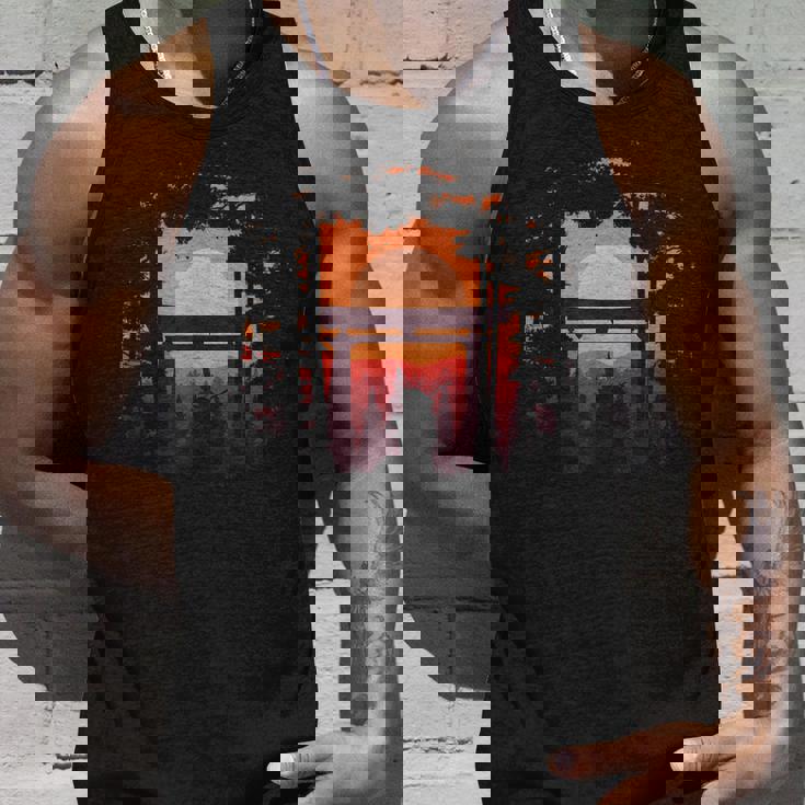 伝統的な日本の侍 日没と鳥居 タンクトップ 彼への贈り物