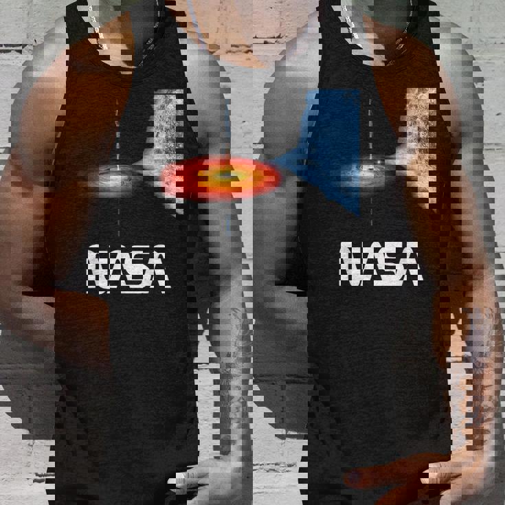 公式ライセンス。 Nasaシグナスブラックホールスペースギフト タンクトップ 彼への贈り物