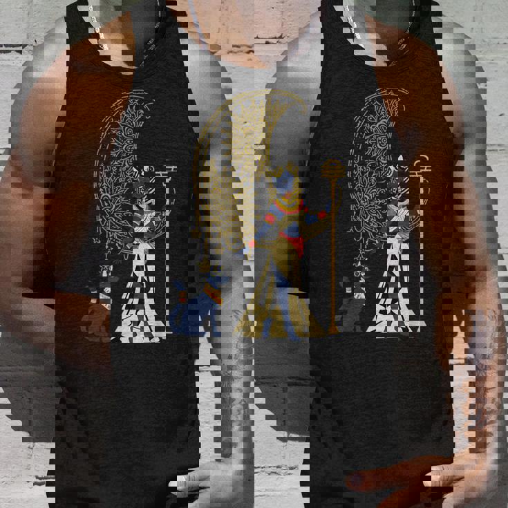 古代の典型的な猫の女神バステット エジプト 三日月 月 月 タンクトップ 彼への贈り物