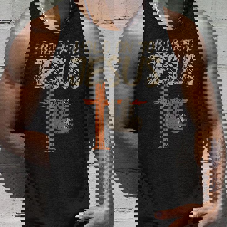 吊り下げナマケモノ ホールド オン イエス 神 クリスチャン メンズ レディース キッズ タンクトップ 彼への贈り物