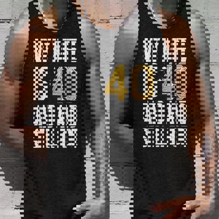 妻 40歳 誕生日プレゼント 妻は40歳でまだ暑い タンクトップ 彼への贈り物