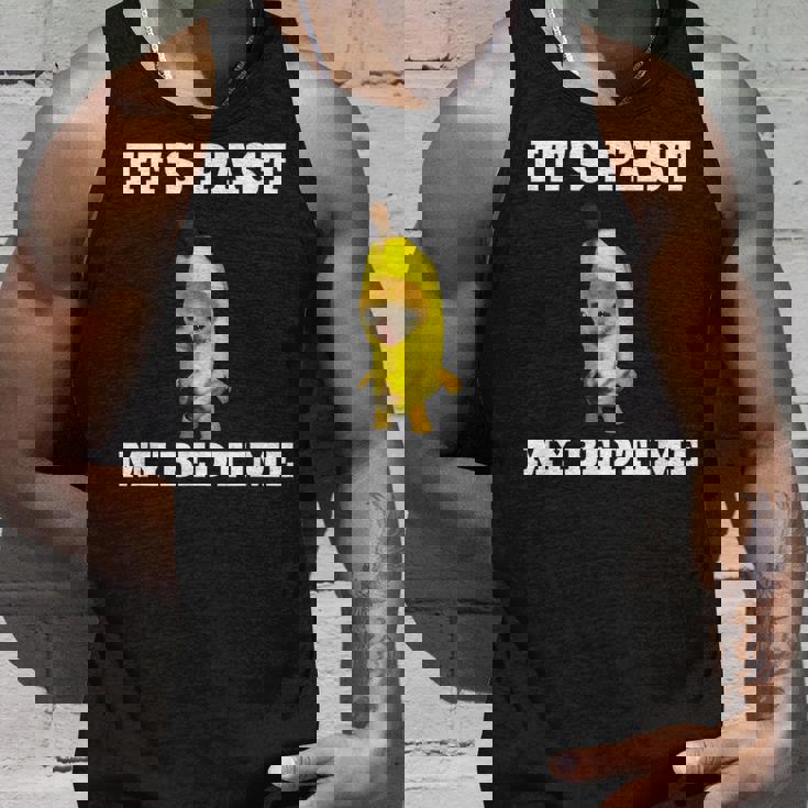 寝る時間が過ぎた面白い猫のミーム タンクトップ 彼への贈り物