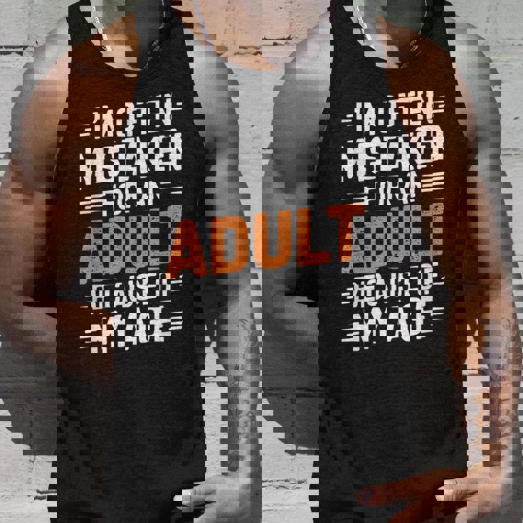 年齢のせいでよく大人と間違われる タンクトップ 彼への贈り物