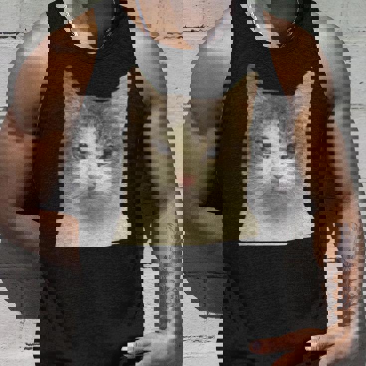 怒っている猫 リアル ミーム ウイルス インターネット タンクトップ 彼への贈り物