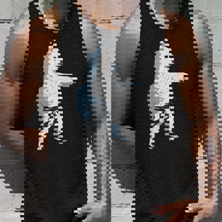 愉快な空手犬 日本のスピッツ タンクトップ 彼への贈り物