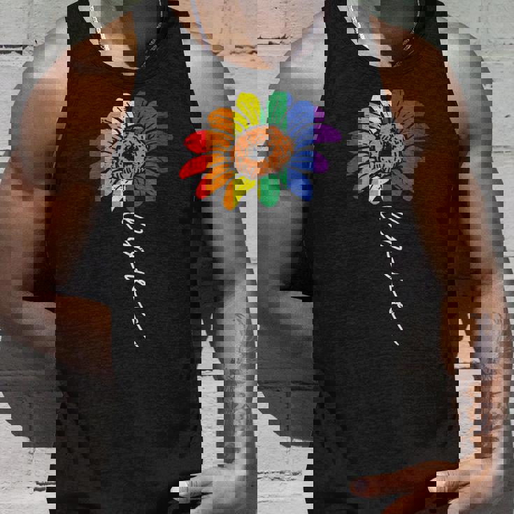愛のヒマワリ 花柄 Lgbtq レインボーフラッグ ゲイプライド アライ タンクトップ 彼への贈り物