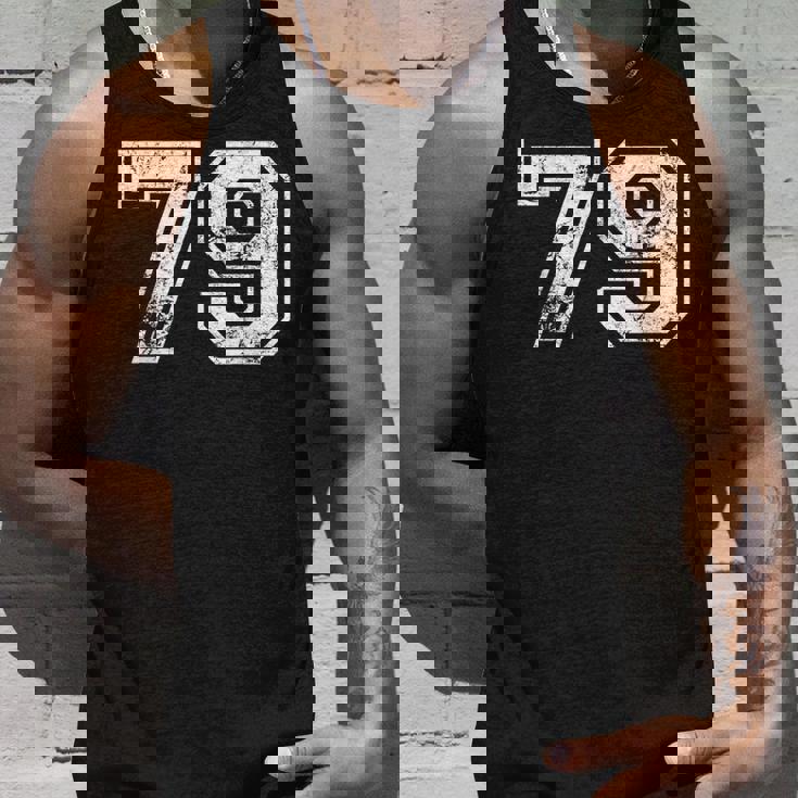 数字 79 ヴィンテージ 1979 誕生日 ヴィンテージ風 タンクトップ 彼への贈り物