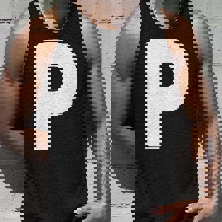 文字p 大文字 アルファベット モノグラム イニシャル タンクトップ 彼への贈り物