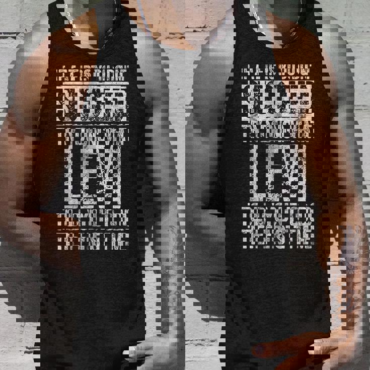 最初は成功しなかったら、リーバイスと同じことをやってみてください タンクトップ 彼への贈り物