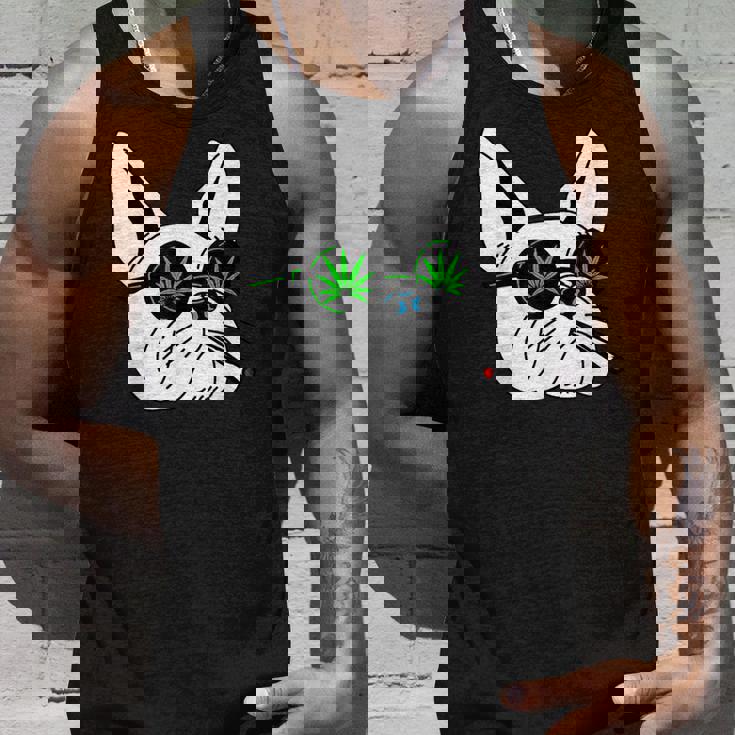 犬のサングラス喫煙420クールな雑草大麻マリファナ タンクトップ 彼への贈り物