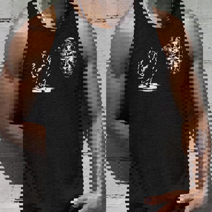 猫 遊び ダーツ 面白い 猫好き 子猫 ダーツプレーヤー タンクトップ 彼への贈り物