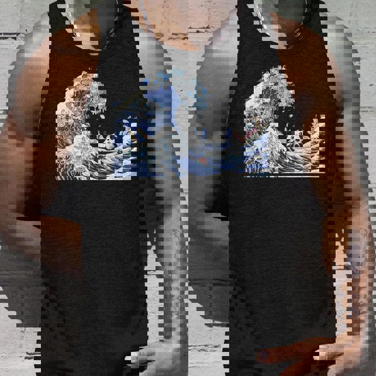 猫がサーフィンをする神奈川の大波 面白い猫の波 かわいい猫、猫好き、かわいい猫 タンクトップ 彼への贈り物