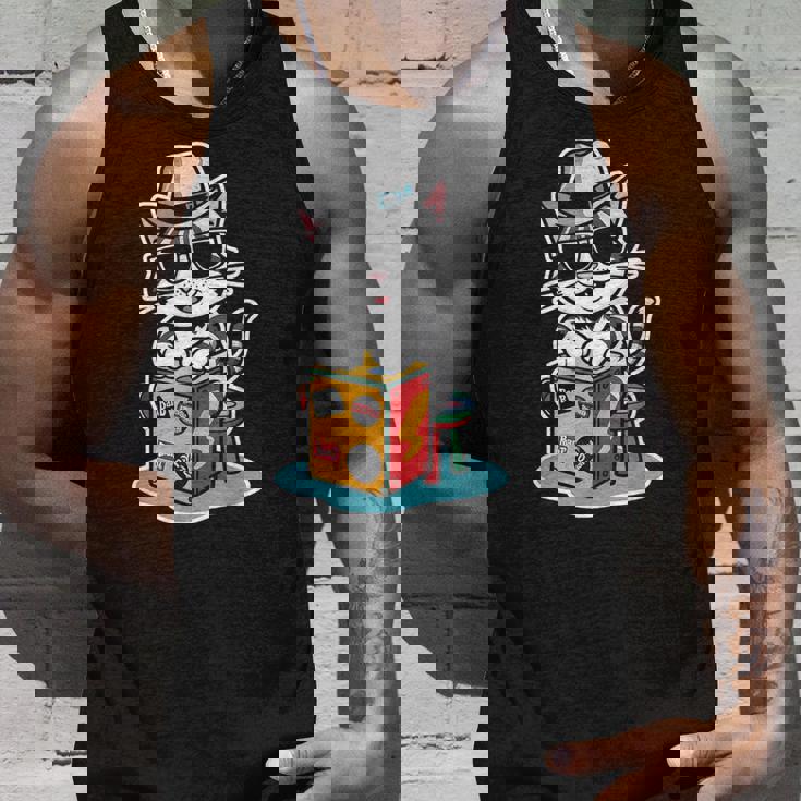 猫が奏でるカホン楽器 タンクトップ 彼への贈り物