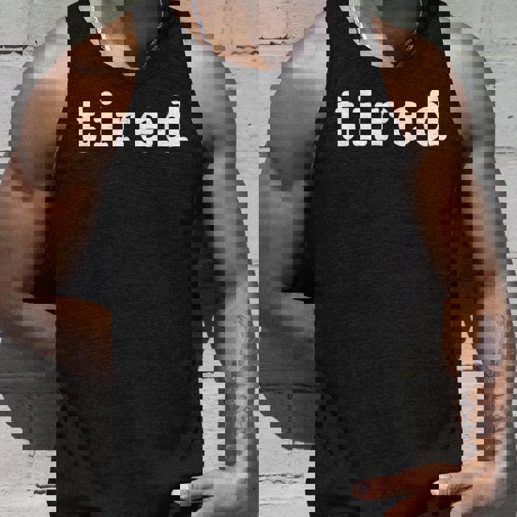 疲れた疲れ果てた変な疲れた人が疲れ果てた タンクトップ 彼への贈り物