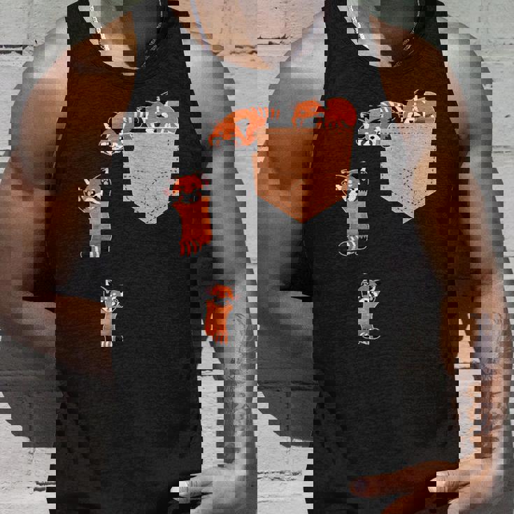 私のポケットファニーで家族のレッドパンダ タンクトップ 彼への贈り物