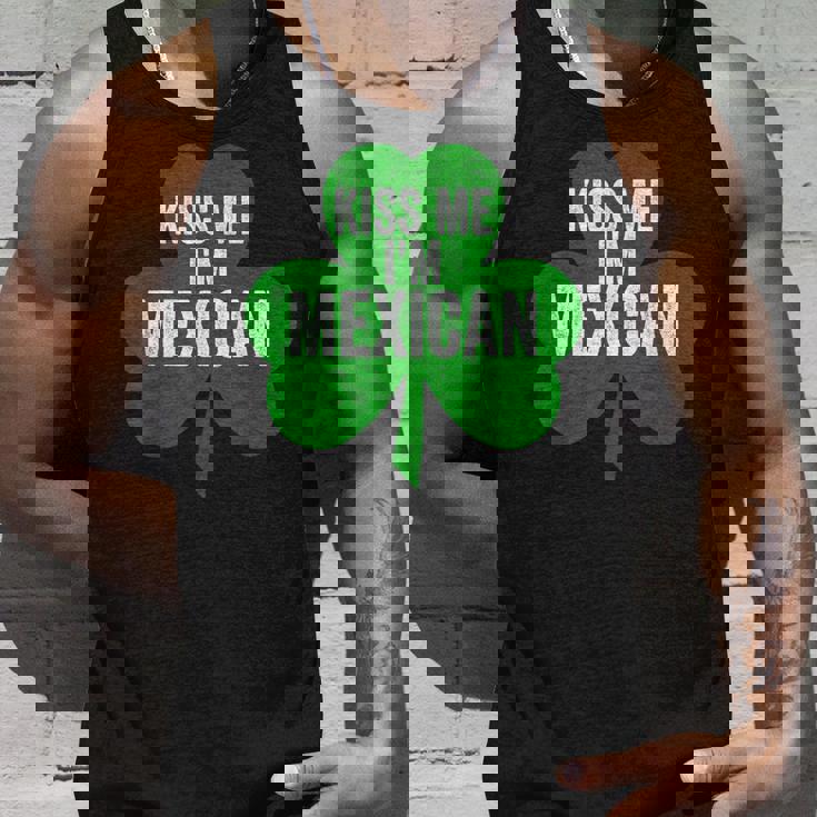 聖パトリックデー 面白いギフト Kiss Me I'm Mexican タンクトップ 彼への贈り物