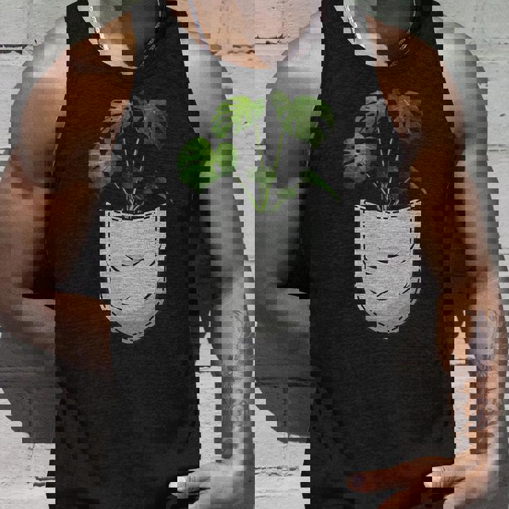 胸ポケットにモンステラ タンクトップ 彼への贈り物