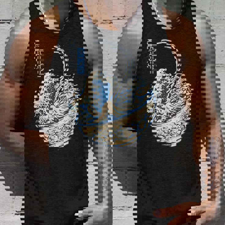 葛飾 北斎 神奈川沖浪裏 有名なヴィンテージアート ラーメン好き ラーメンオタク ラーメン 面白い ネタ ごはん 飯 麺 タンクトップ 彼への贈り物