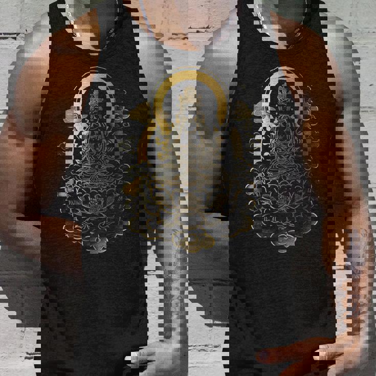 蓮の雲に座っている穏やかな仏陀 スピリチュアルマインドフルネス タンクトップ 彼への贈り物