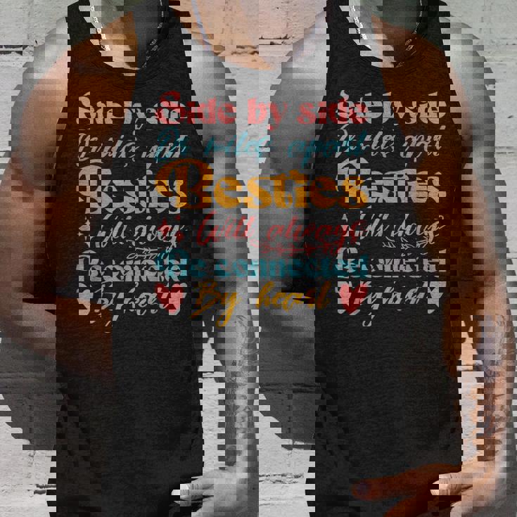 親友はいつも心でつながっています タンクトップ 彼への贈り物