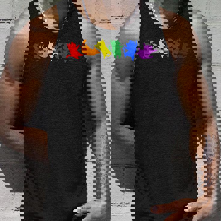 遊び好きなレインボーキャット Lgbtq プライド 楽しい タンクトップ 彼への贈り物