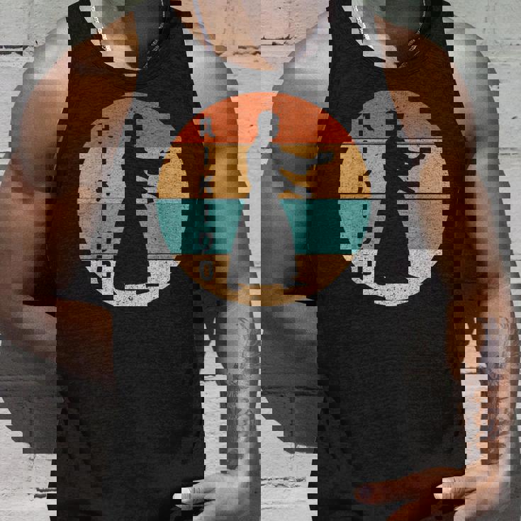 道場開業医のためのビンテージ合気道武道デザイン。 タンクトップ 彼への贈り物