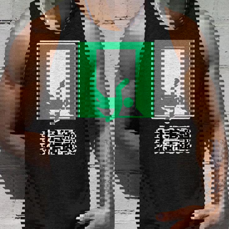 非常識（パロディ 非常口）イラスト【変なtシャツ屋さん】 面白い デザイン タンクトップ 彼への贈り物