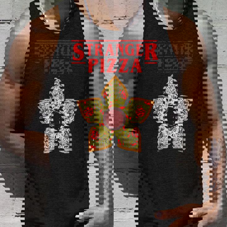 面白いストレンジャー・ピザ・シングス タンクトップ 彼への贈り物