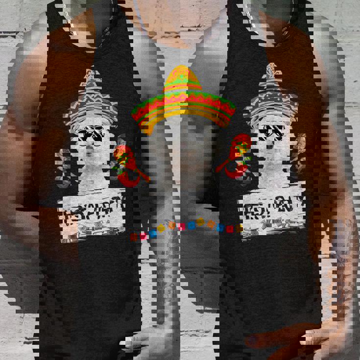 面白いパーティー かわいいビション・フリーゼ ソンブレロ サングラス タンクトップ 彼への贈り物