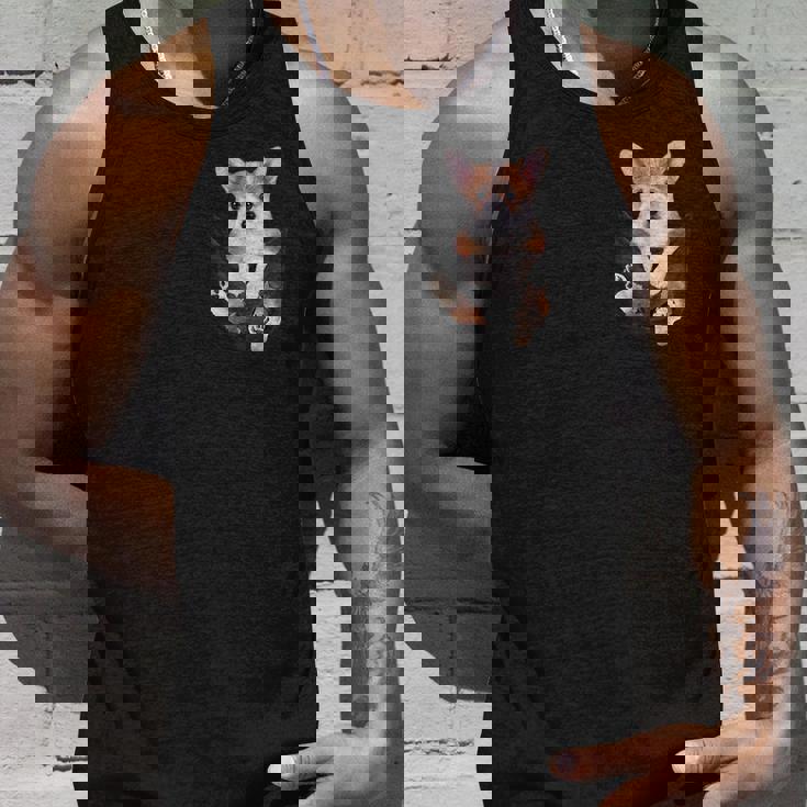 面白いペンブローク ウェルシュコーギー あなたのポケットにコーギー愛好家向け タンクトップ 彼への贈り物