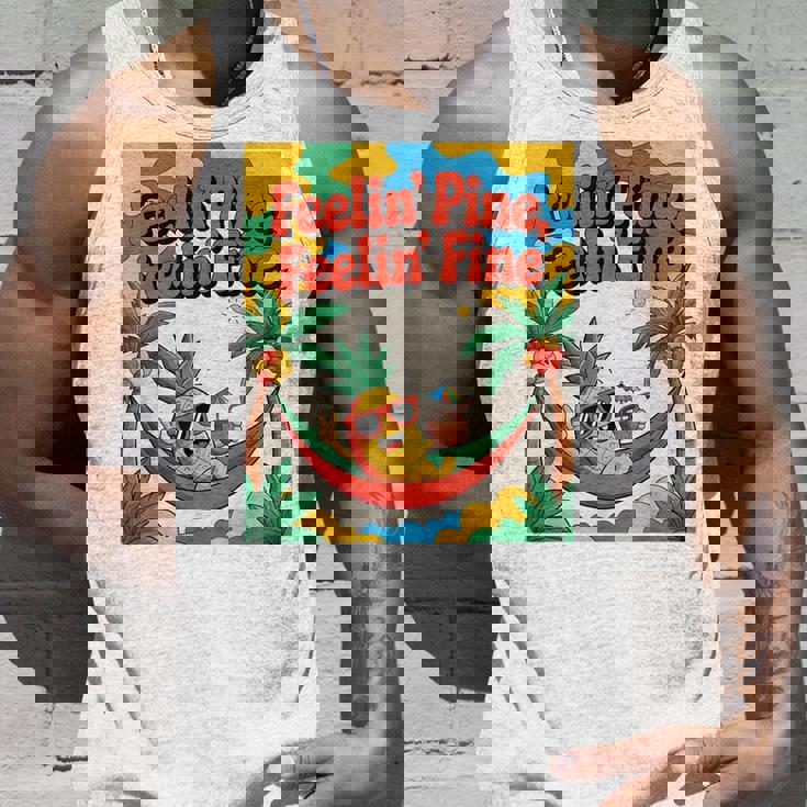 Feelin' Pine Feelin' Fine パイナップル トロピカル ビーチ 楽しい タンクトップ 彼への贈り物