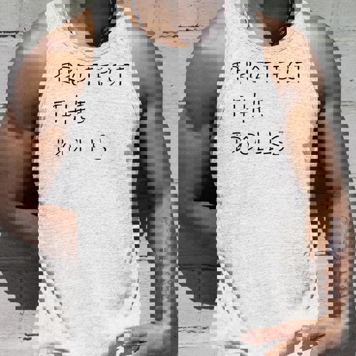 Protect The Dolls。 タンクトップ 彼への贈り物