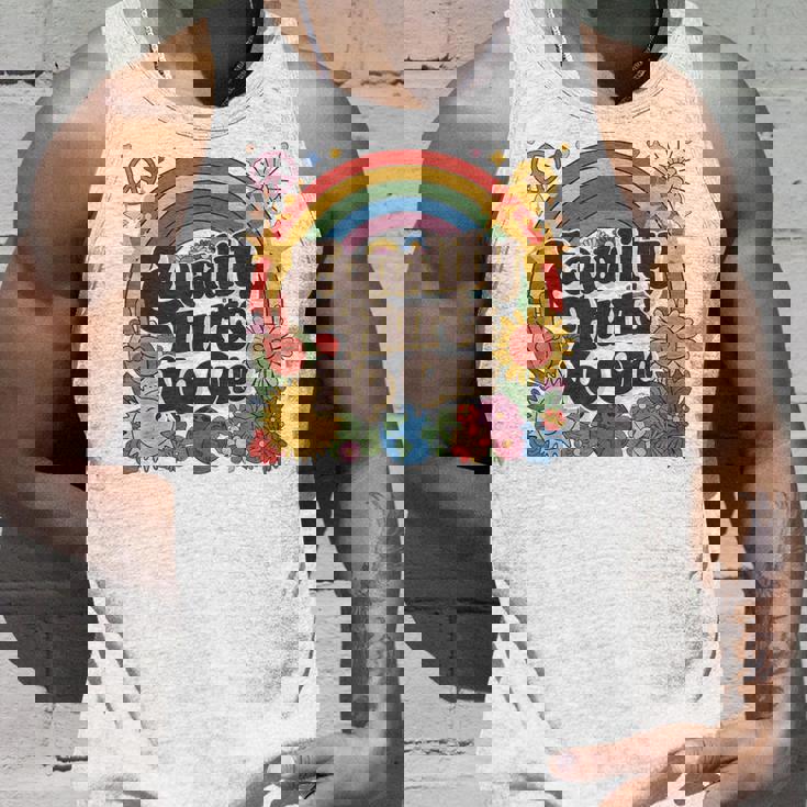 Lgbtqの平等は誰もプライドを傷つけない 人権 レインボープライド タンクトップ 彼への贈り物