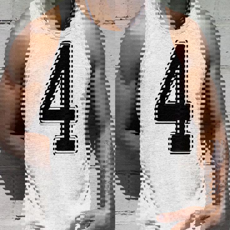 【バックプリント・背中側】4 数字 背番号 ユニフォーム ナンバー【ブラック／黒の文字】スポーツ 野球 サッカー 部活 タンクトップ 彼への贈り物